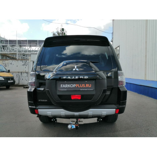 Фаркоп BALTEX на MITSUBISHI Pajero 2006–  Арт. 14.2062.56 (3/5 дверей, фаркоп с нерж. Накладкой)