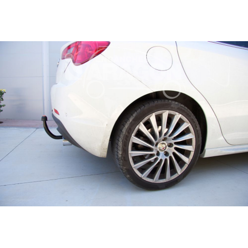 Фаркоп ARAGON на ALFA ROMEO Giulietta 2010–  Арт. E0112AV 